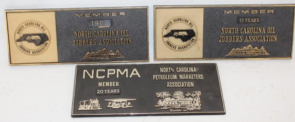 Group of 3 North Carolina Petroleum Marketers Association Members Sign (1 of 4)
