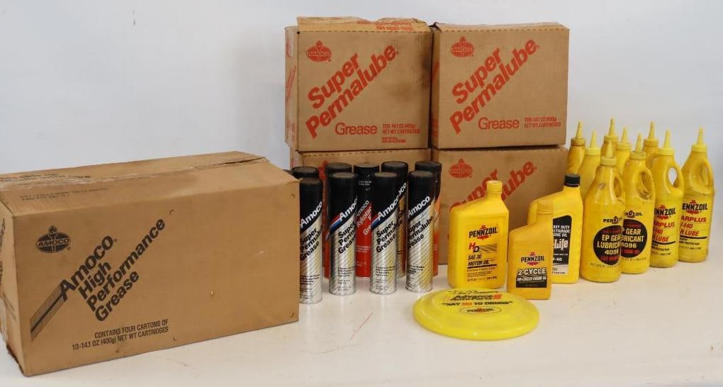 Large Group of Amoco & Pennzoil Grease Tubes & Gear Lubricant Cans (1 of 11)