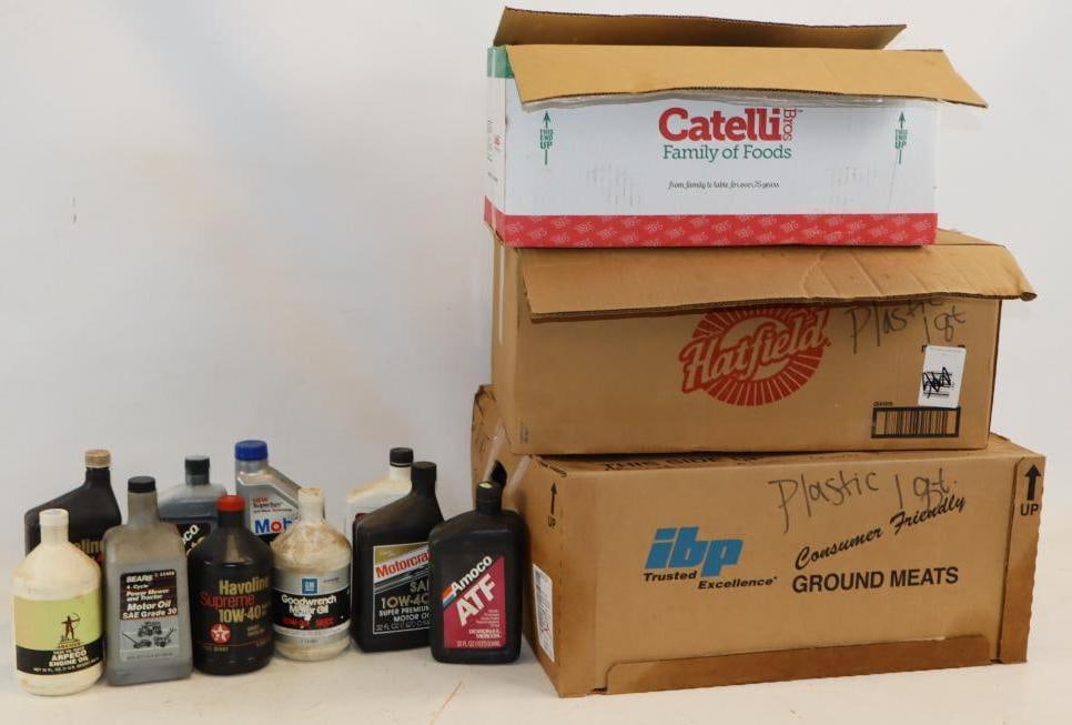 Large Group of Early Plastic Quart Oil Bottles: 32 oz each, empty
