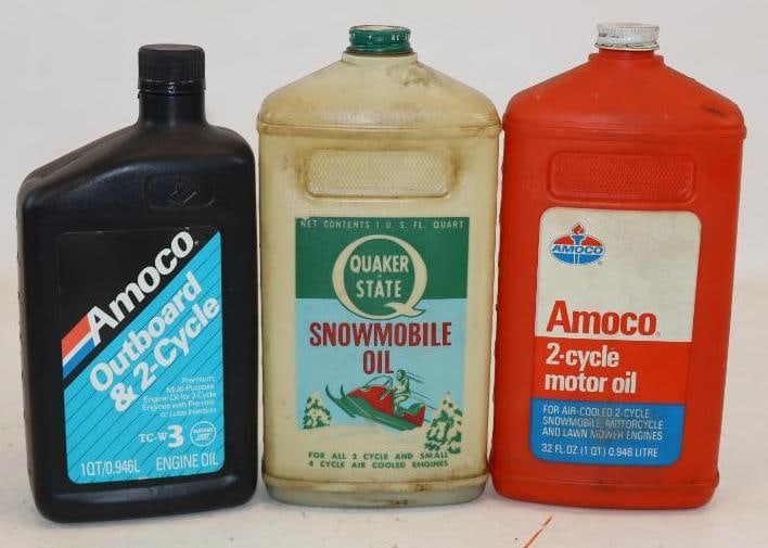 Group of 3 Amoco & Quaker State Outboard Plastic Quart Oil Bottles: 32 oz each, empty