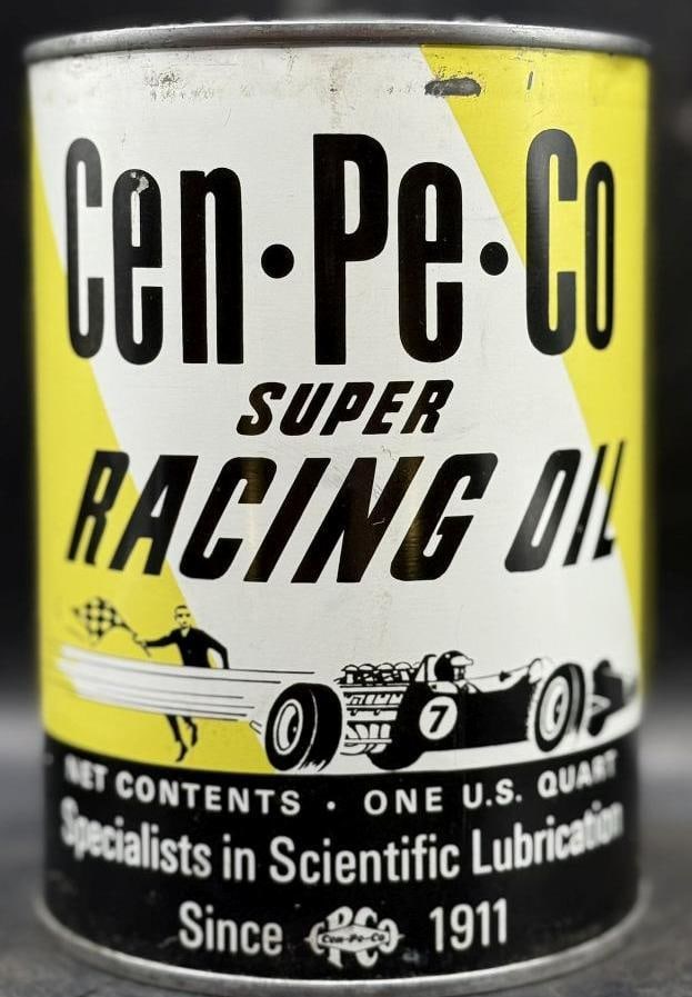 Cenpeco One Quart Oil Can: Metal, full, great condition overall