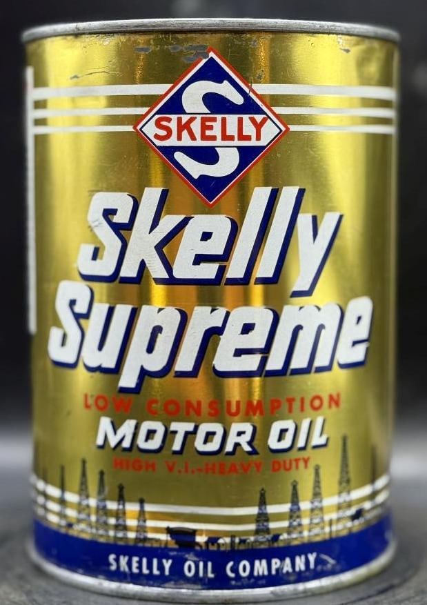 Skelly Supreme Motor Oil One Quart Oil Can: Metal, full, great condition overall
