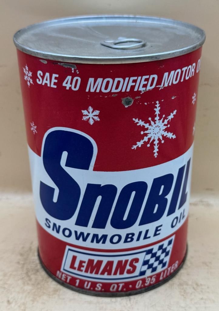 Snobil One Quart Oil Can: quart, full