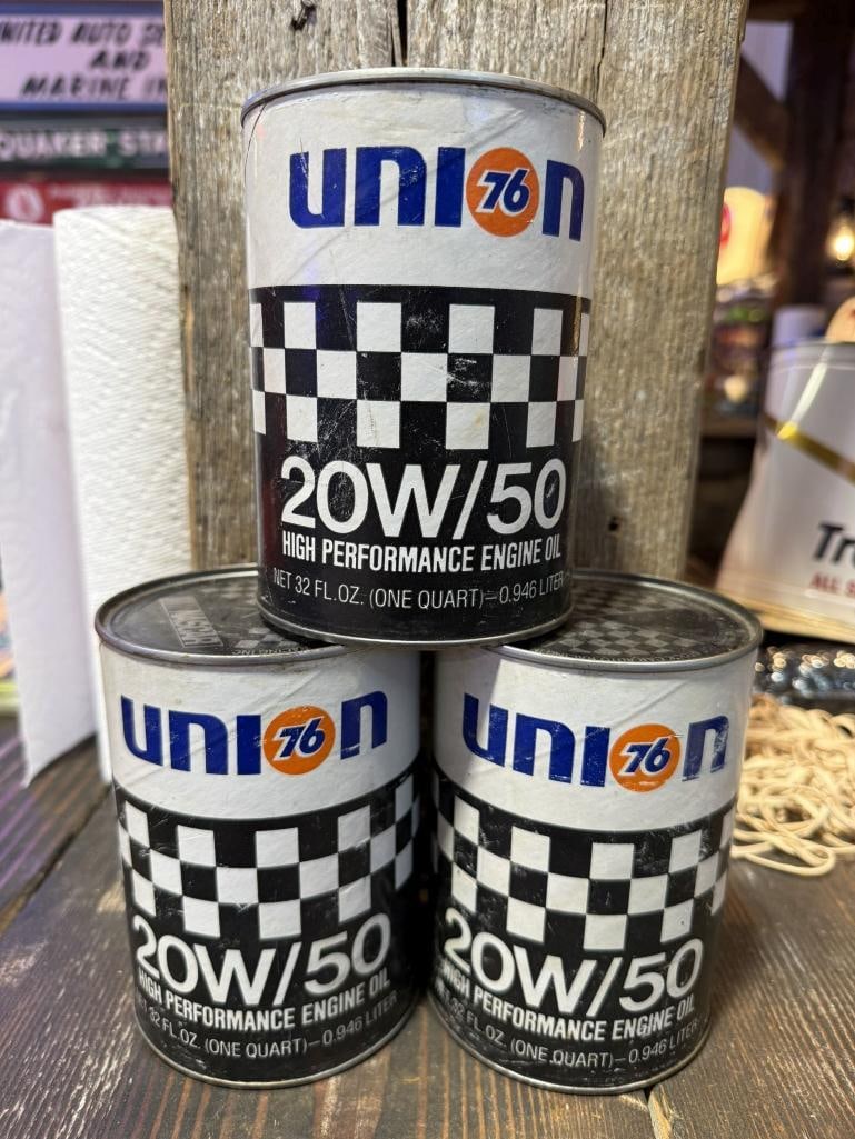 Union 76 Racing Oil Can Lot: All composite, all full