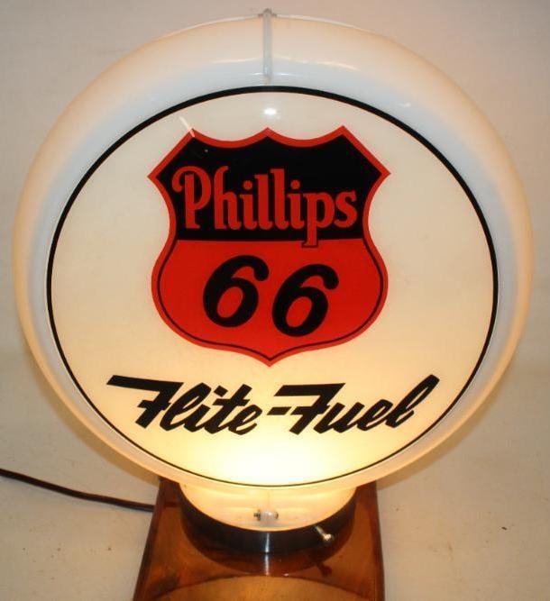 Phillips 66 Flite Fuel 13.5" Globe Lens on Capco Body: This lens in very good condition. The lenses measures 13.5" Diameter. The overall measurments are 16.5" x 16" x 6.5".