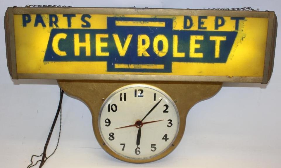 Chevrolet Parts Dept Advertising Dealership Light Up Clock (1 of 12)