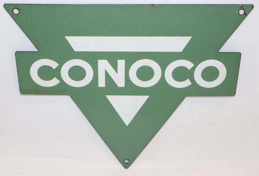 Conoco Green SSP Porcelain Pump Plate Sign: This sign is in good overall condition. It has slight discoloration to the field with minor wear at the mounting holes. This pump plate measures 8.5" x 10". It is graded a 9.
