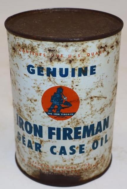 Iron Fireman 1qt Metal Oil Can (1 of 4)