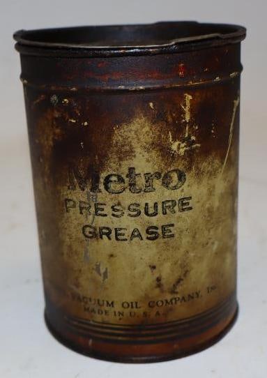 Socony Vacuum Metro 1lb Grease Can (1 of 3)