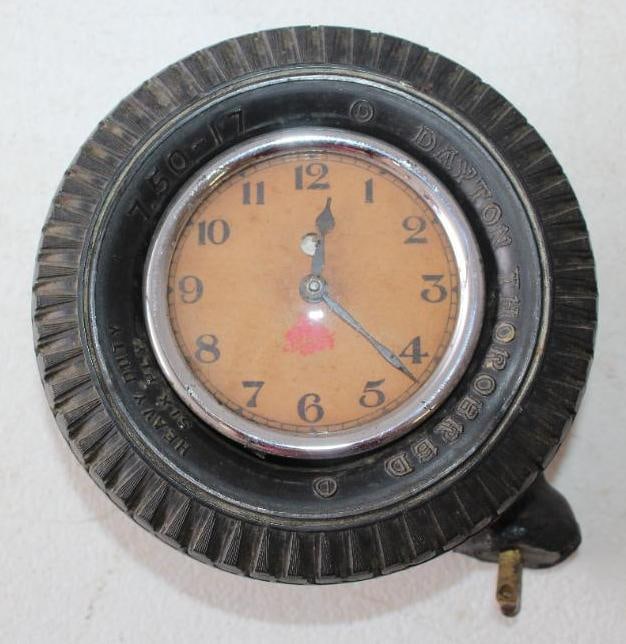 Dayton Thoroughbred Advertising Tire Clock: 5.75x5.75x2.5 Hums When Plugged In But Does Not Run