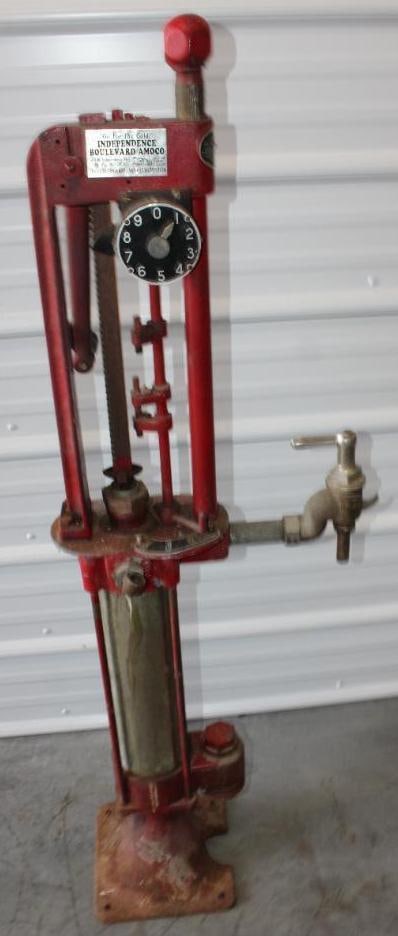 Bowser Model 41 10 Gallon Oil Dispenser (1 of 9)
