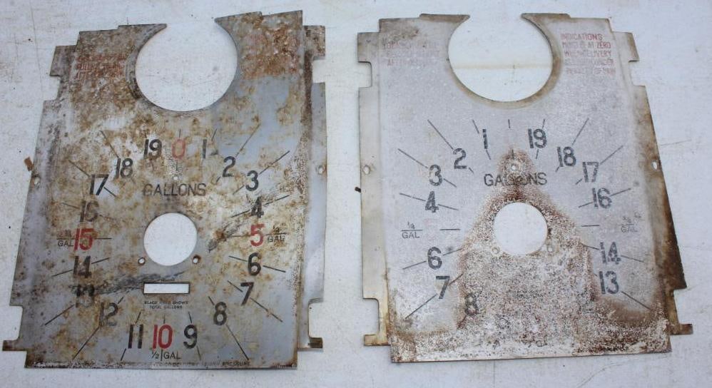 Pair Of Aluminum 20 Gallon Gas Pump Face Plates (1 of 2)