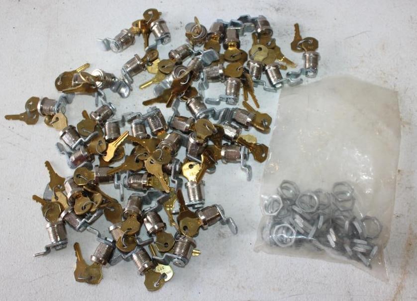 Large Group of Gas Replacement Locks with Keys: 1.25x5x3 Each