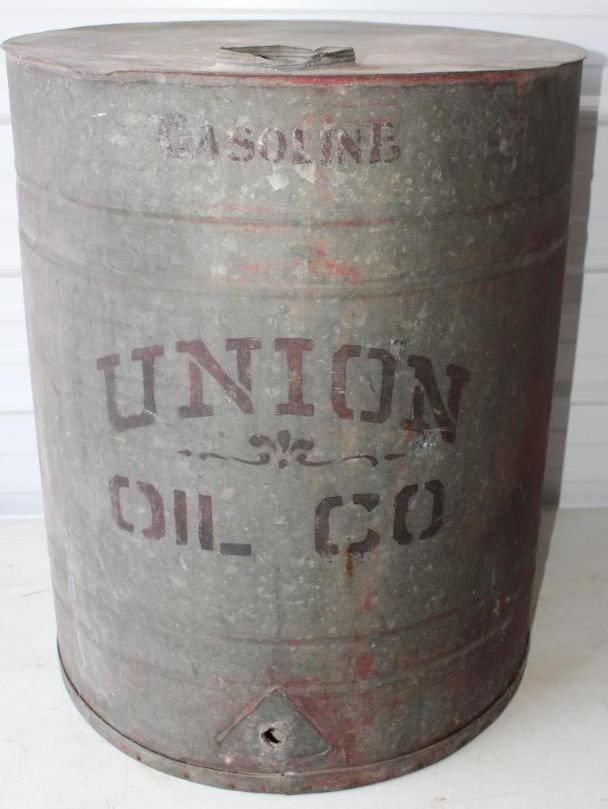 Union Oil Co Galvanized Gasoline Dispensing Barrel: 25x25x30.5 Missing Top Lid and Fuel Dispensing Nozzle. Pick Up Only, Will not Ship