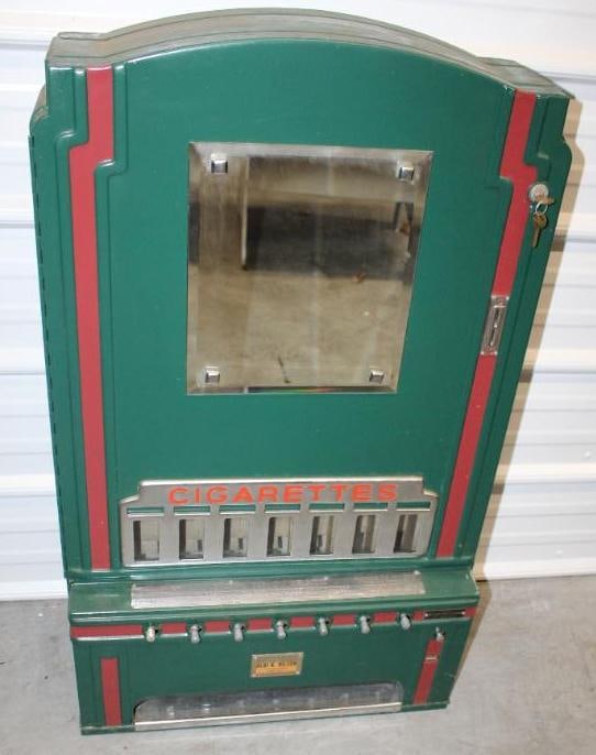 Stewart and McGuire 20cent Cigarette Machine With Keys (1 of 10)