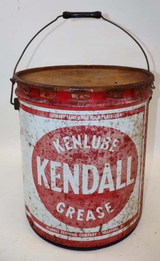 Kendall 5lb Grease Can (1 of 4)