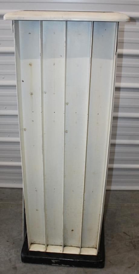 Oil Display Service Cabinet by Modern Metal Products Co. Greensborough North Carolina (1 of 7)