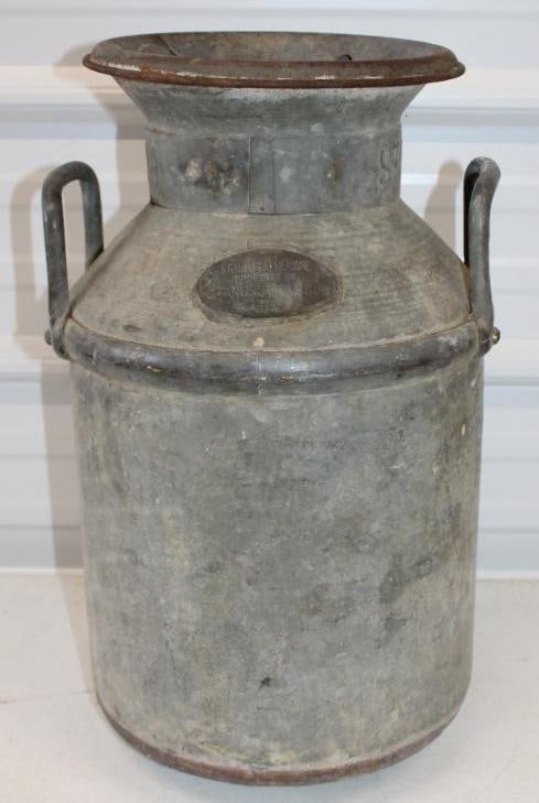Standard Oil of Indiana 5 Gallon Bulk Oil Can (1 of 5)
