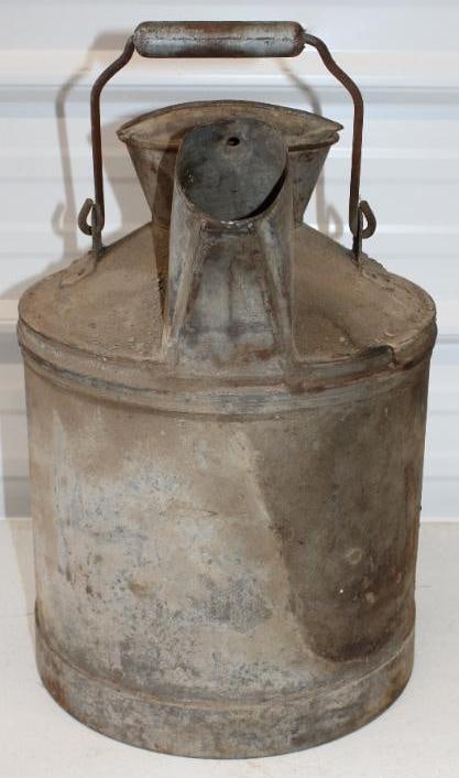 Standard Oil of Indiana 5 Gallon Bulk Oil Pour Can (1 of 5)