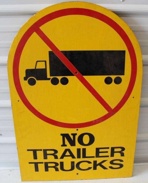 Single Sided Hand Painted Wood No Trailer Trucks Warning Sign (1 of 4)