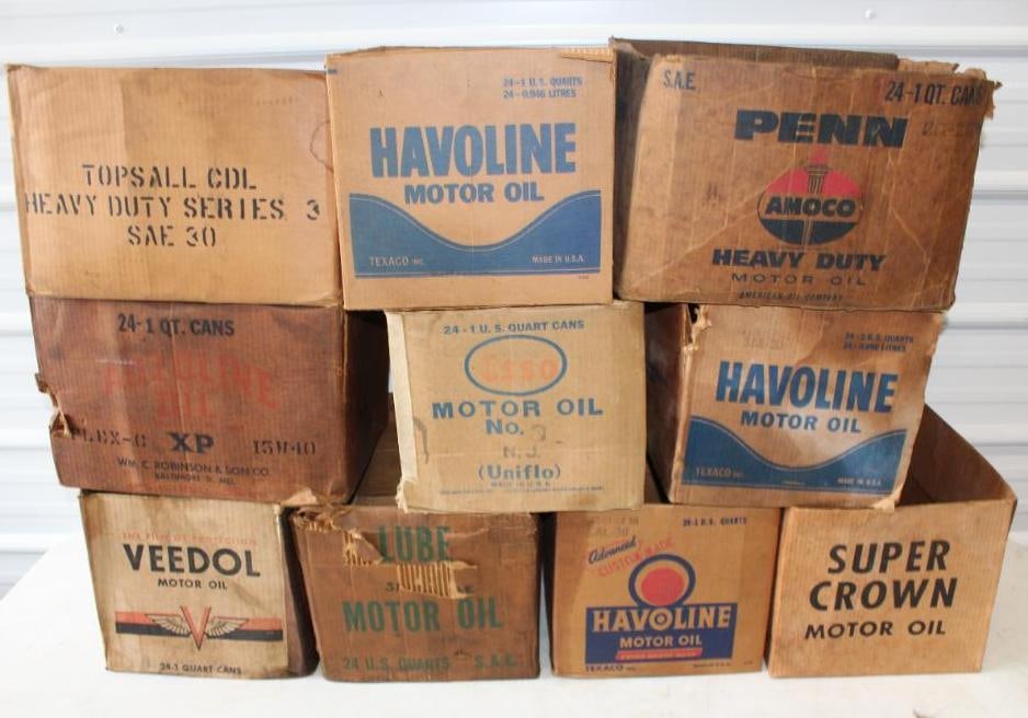 Group of 10 Autoline XP, Veedol, Lube, Super Crown, Penn Amoco, & Havoline 24 Quart Oil Can (1 of 6)