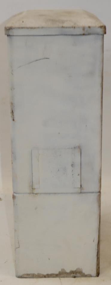 Shell Windshield Service Gas Station Cabinet ( white ) - 2