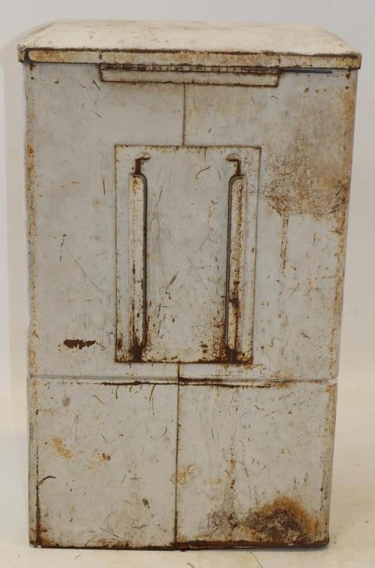 Shell Windshield Service Gas Station Cabinet ( white ) - 3