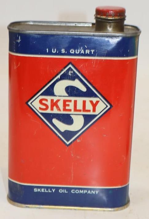 Skelly 1 Quart Rectangle Oil Can (1 of 2)
