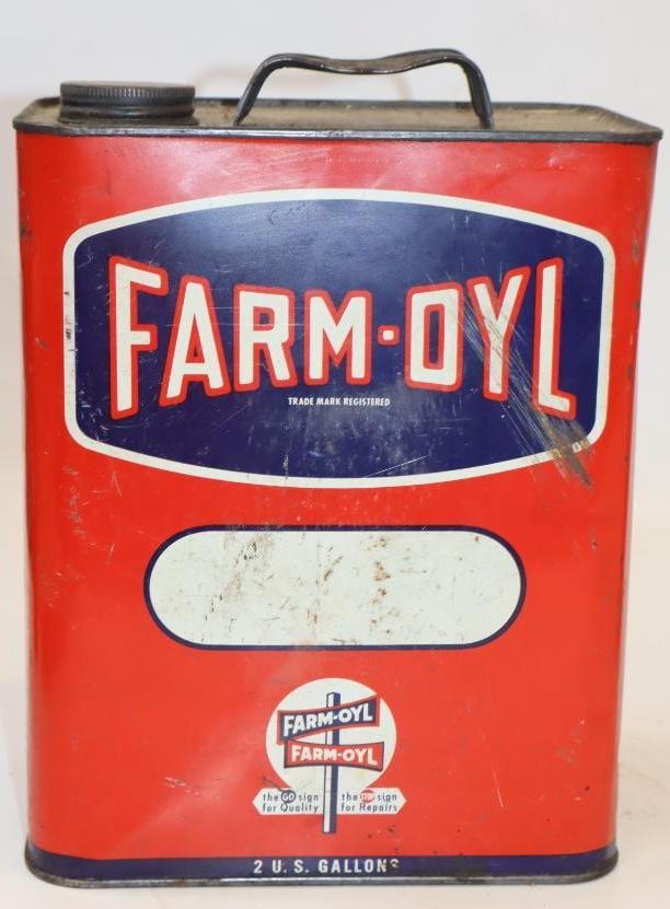 Farm-Oyl 2 Gallon Oil Can: 8.5" x 5.5" x 11" empty