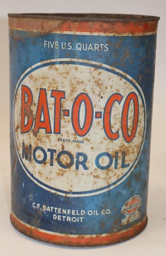 Bat-O-Co 5 Quart Oil Can: 6.5" x 6.5" x 9.5" missing top lid