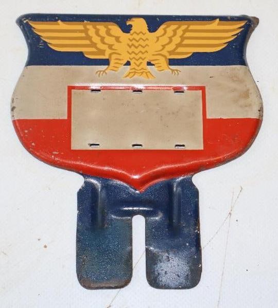 WW2 Patriotic License Plate Topper: 4.5" x 5.25"