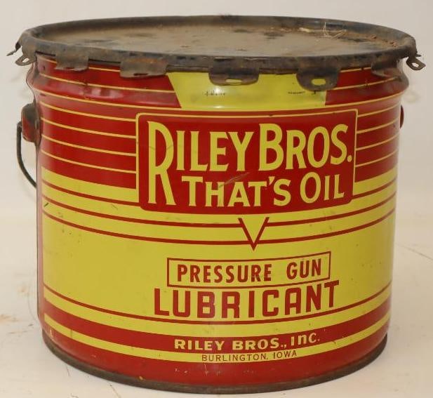 Riley Bros. 25 lb Grease Can: 12" x 12" x 9.5"