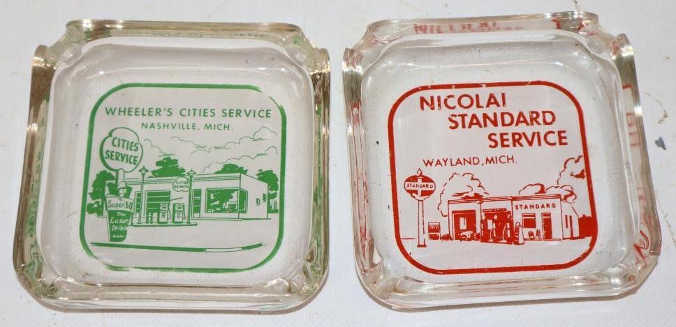 Group of 2 Standard and Cities Service Advertising Gas Station Ashtrays (1 of 4)
