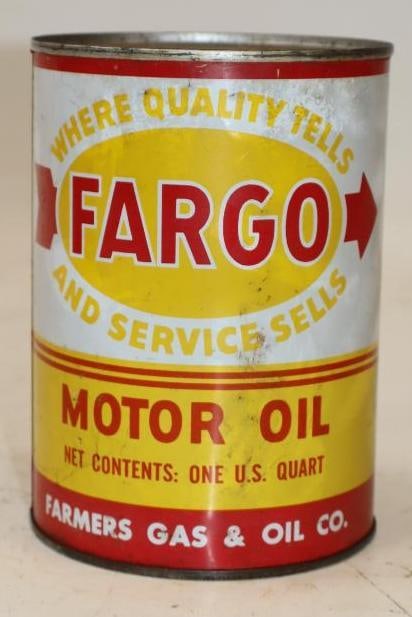 Fargo 1 Quart Metal Oil Can: 32 oz full