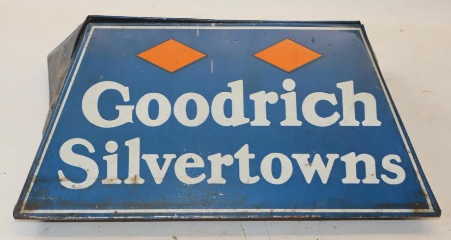 Goodrich Silvertowns Tire Display (1 of 4)