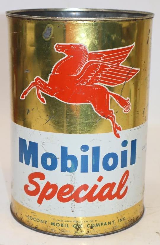 Mobiloil Special 5 Quart Metal Oil Can: 6.5" x 6.5" x 9.5" missing top lid