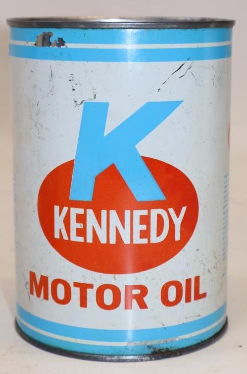 Kennedy 1 Quart Metal Oil Can (1 of 4)