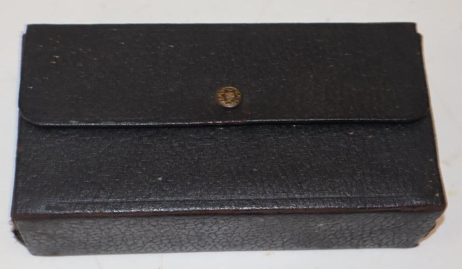 Pennstar 16 Bottle Oil Sample Kit in Leather Case: 7" x 2" x 3.5"