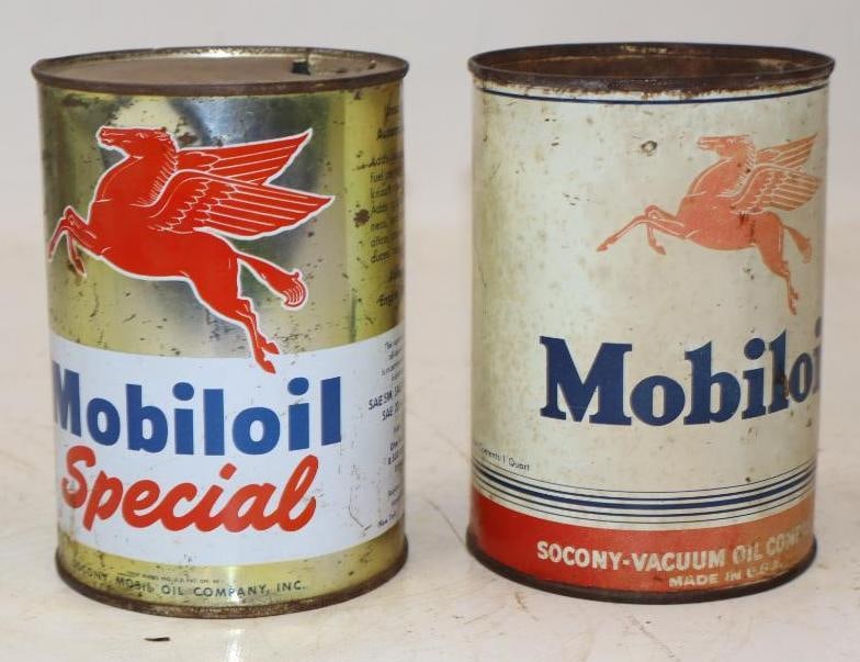 Group of 2 Different Mobil Metal 1 Quart Oil Cans: 32 oz each both are empty, 1 is missing top lid