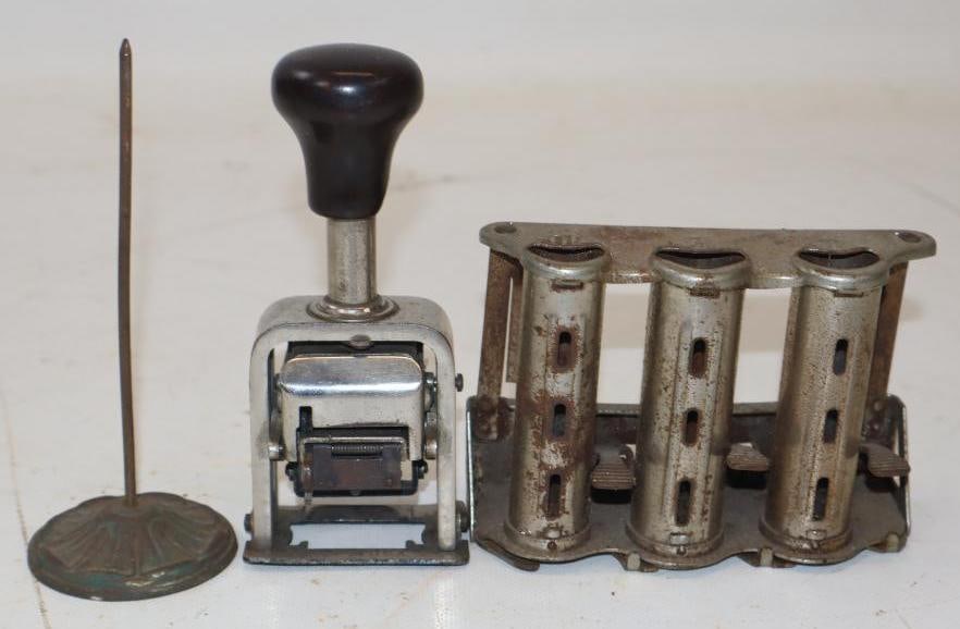 Group of 3 Paragon 3 Barrel Mechanical Coin Changer, Number Stamp, & Cast Iron Receipt Spike (1 of 4)