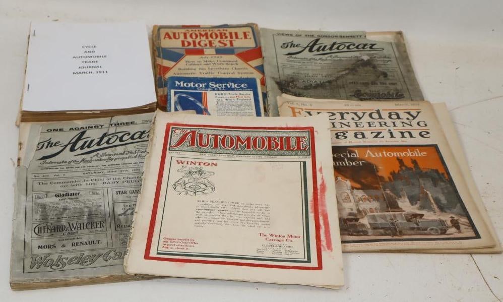 Group of 8 Automobile Digest and Motor Magazines (1 of 6)