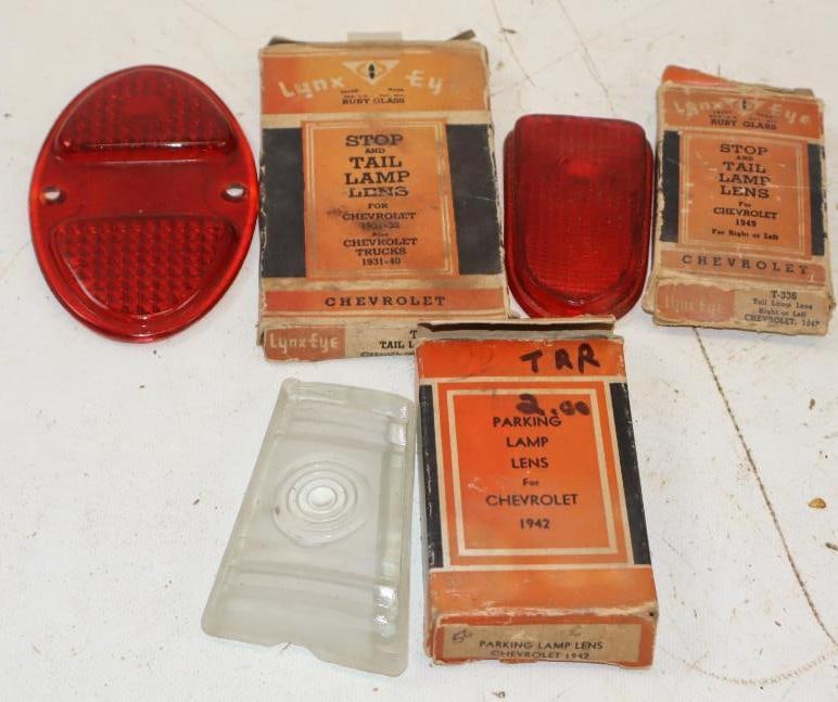 Group of 3 1930s and 40s Chevy Lynx Eye Stop Lamp Lenses In Original Boxes (1 of 4)