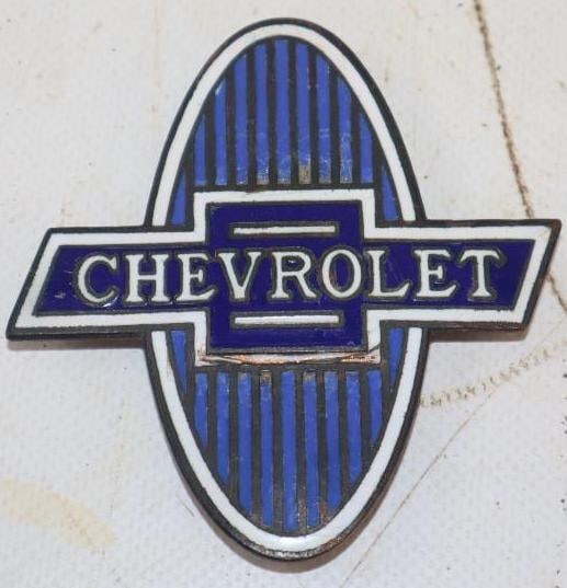 1929-1931 Cloisonne Chevy Radiator Emblem (1 of 2)