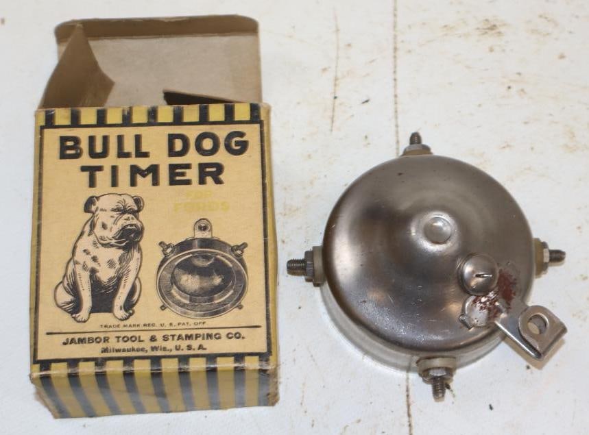 Bulldog Timer In Original Box: 3x3.5x2