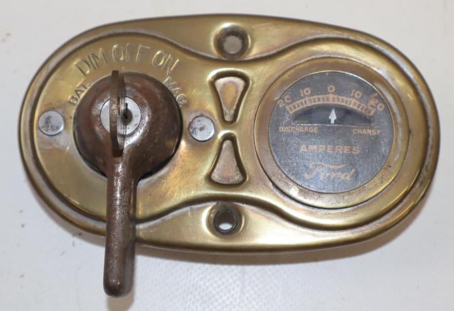 Ford Amperes and Ignition Switch With Original Key: 5x3.5x2.5