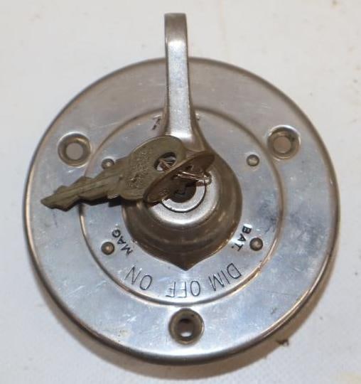 Early Ford Ignition With Original Key (1 of 2)