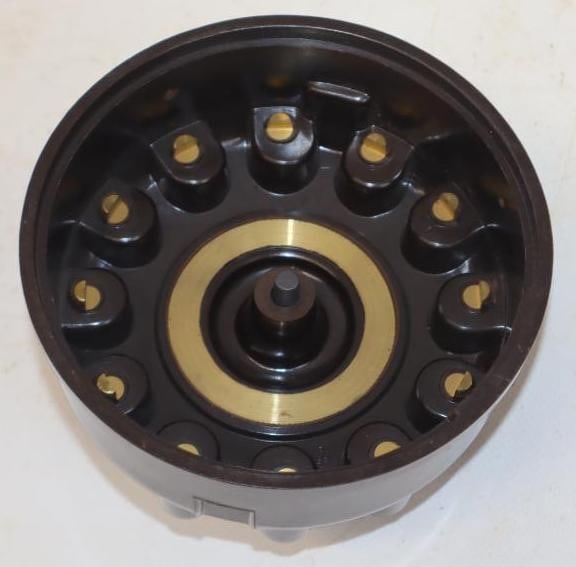 V16 Bakelite Distributor Cap - 2