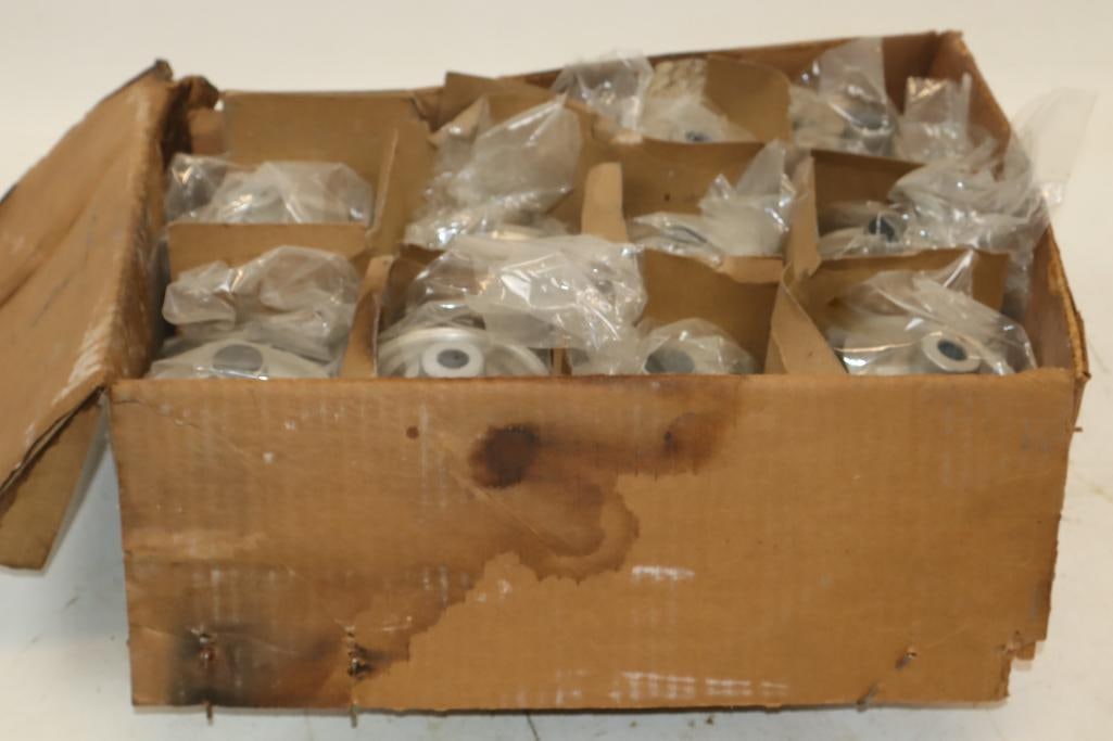 Group of 10 GM AC Oil Filter Cartridges in Original Box (1 of 6)