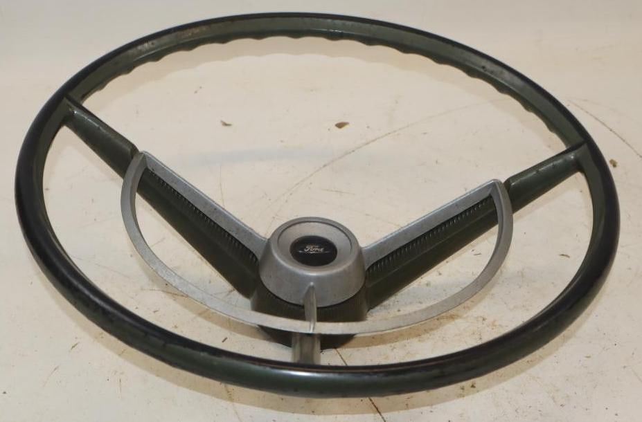 1960-1963 Ford Fairlane Steering Wheel: 17x17x5