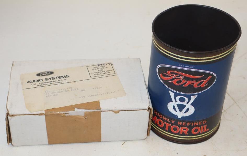 Group of 2 Ford Audio Systems Cleaning Kit and V8 QT Size D?cor Can (1 of 5)
